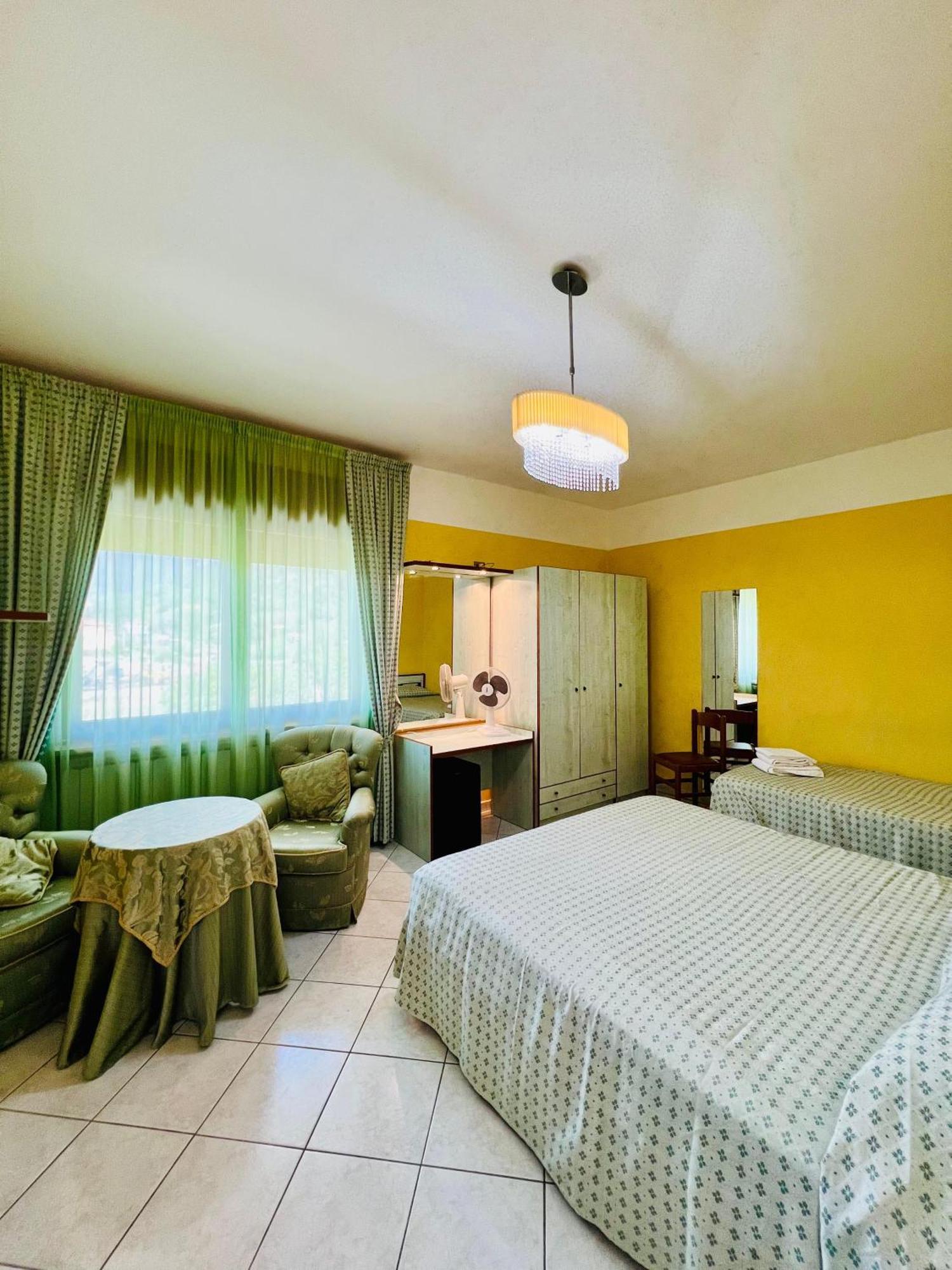 Hotel Paradiso تشلانو المظهر الخارجي الصورة