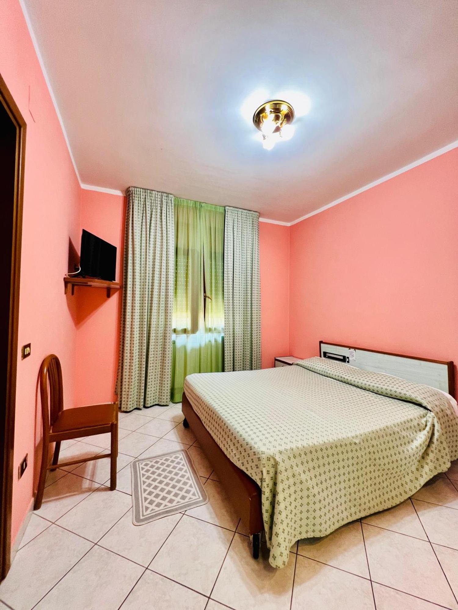 Hotel Paradiso تشلانو المظهر الخارجي الصورة