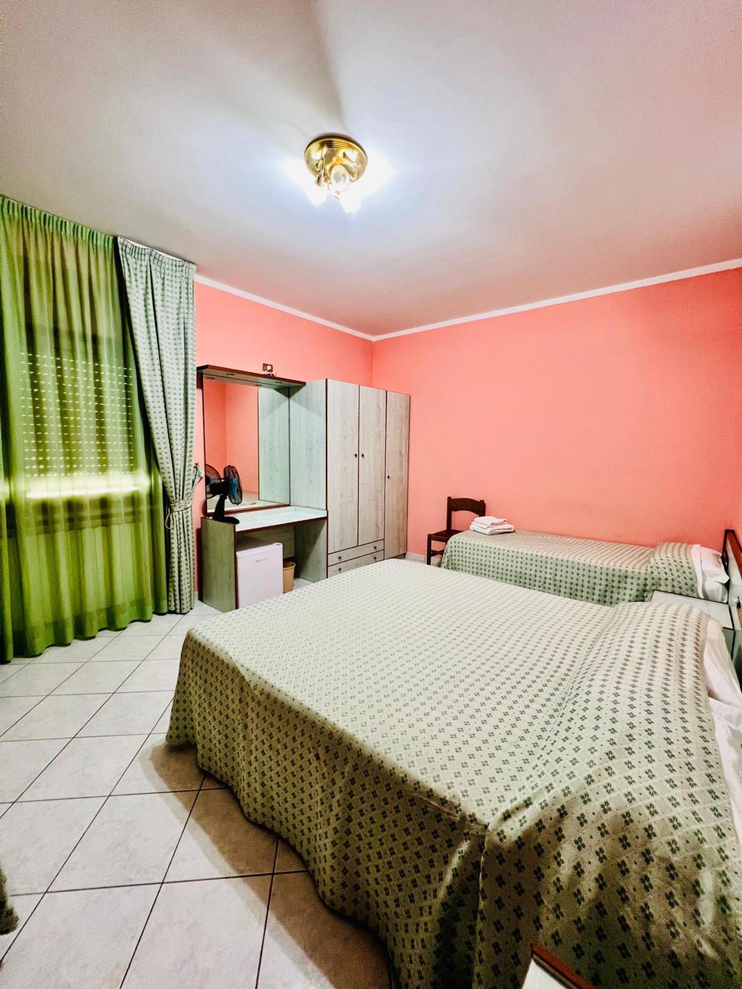 Hotel Paradiso تشلانو المظهر الخارجي الصورة